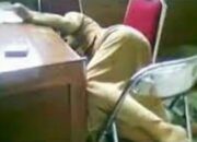 Tengah Asyik Mesum, 2 Oknum Guru Dipergoki Siswa SD