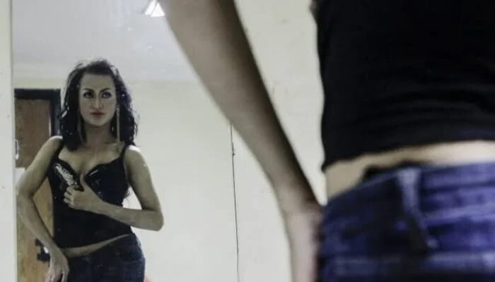 Waria yang Oral Seks Live dengan Pria di Makassar Jadi Tersangka