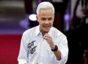 Ganjar Kritik Keras Wacana Prabowo Bentuk 40 Kementerian