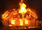 Rumah Terbakar Usai Sorot Kasus, Wartawan dan Keluarga Tewas