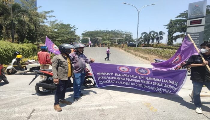 Mantan Karyawan Demo Hotel Gammara, Tuntut Hak Pesangon Dibayar