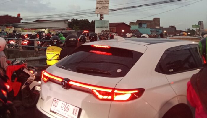 Kemacetan di Jalan Batua Raya Makassar Semakin Menggila