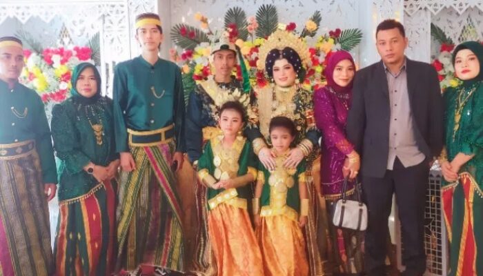 Keponakan Ketua Umum SEKAT-RI Lepas Masa Lajang, Kades Bungi Beri Doa Penuh Makna