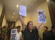 Revisi UU TNI Disahkan, YLBHI: “Kamis Hitam bagi Demokrasi Indonesia”