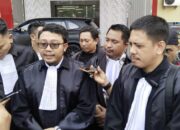 Tak Terima Rekannya Dilaporkan, Ratusan Advokat Bersatu Bela Wawan Nur Rewa