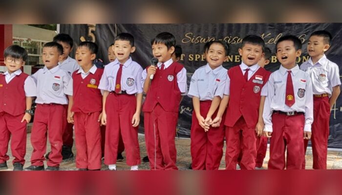 Kocak dan Menggemaskan! Tari Paijo Bocil SD Borong Makassar Bikin Guru Tertawa