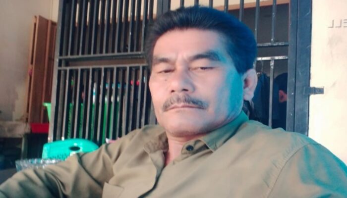 Negeri Membatu, Budiman S Tak Menyerah: Perlawanan Orang Kecil yang Tak Punya Pilihan