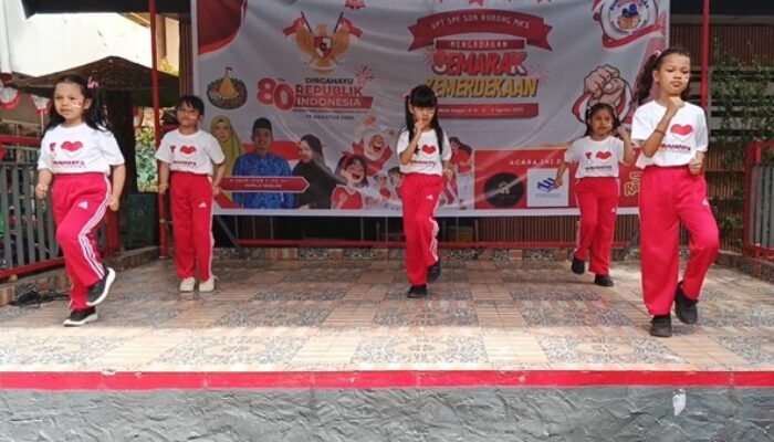 Puisi, Senam, dan Semangat Merah Putih Warnai HUT RI SD Negeri Borong