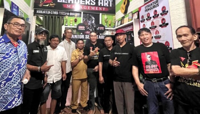 Udhin Leaders dan Musisi Makassar Ramaikan Grand Opening LA Management