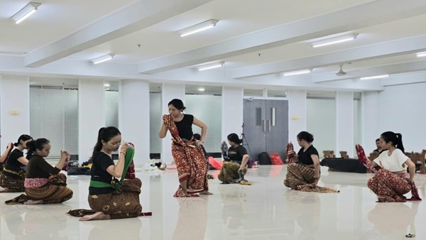 Pementasan Langka! Tari Jawa Klasik Surakarta Kembali Menari di Perpusnas