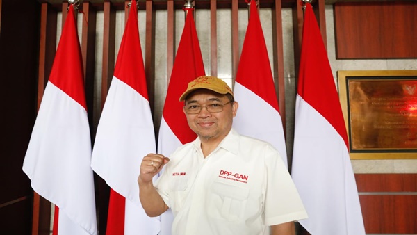 Soeharto: Siluet Kekuasaan dan Bayang Sejarah