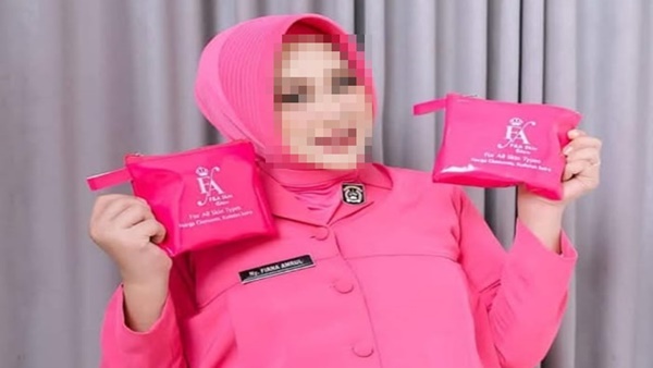 Istri Anggota Polisi di Sultra Eksis Jualan Produk Kosmetik F&A Skin Glow Bermerkuri