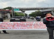 Aksi demonstrasi Front Aksi Progresif (FAP) di depan Kantor Kejati Sulsel, mendesak pengusutan dugaan penyimpangan dana hibah pembangunan Masjid Rachita di Kabupaten Takalar.