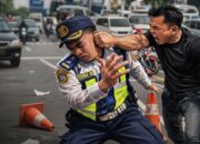 Pria di Makassar Hajar Petugas Dishub hingga Rahang Bergeser (Ilustrasi)