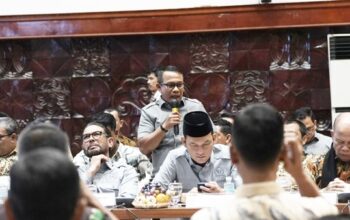 Ketua Fraksi Partai NasDem DPRA, Ir.Nurchalis S.P., M.Si, saat menyampaikan masukan strategis dalam rapat pembahasan revisi Undang-Undang Pemerintahan Aceh (UUPA) bersama Badan Legislasi DPR RI.