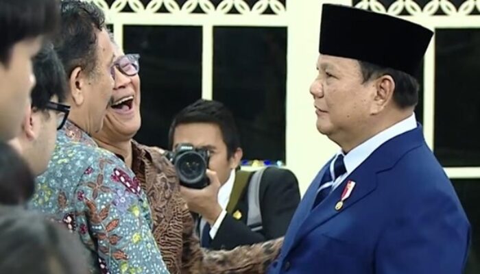 Rocky Gerung Blak-blakan Ungkap Isi Obrolan dengan Prabowo di Istana