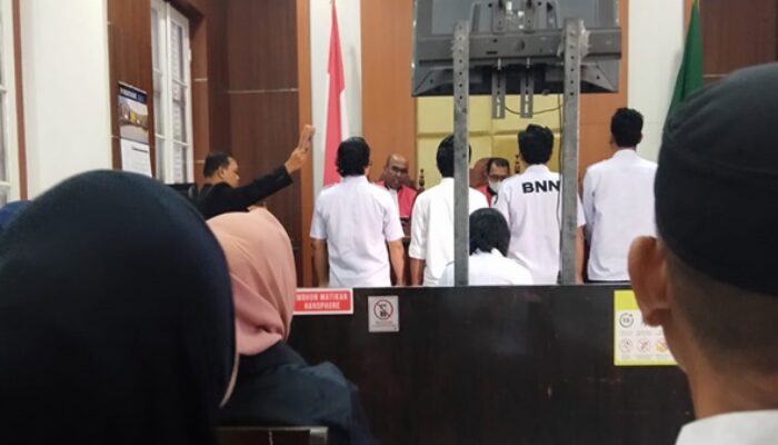 JPU PN Makassar Gagal, Saksi Lion Parcel Absen, Fakta Persidangan BI Dikebiri?
