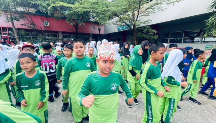 SDN Borong Makassar Hidupkan Permainan Tradisional di Hari Anak Nasional