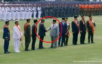 Prabowo Acuhkan Jokowi di HUT TNI, Netizen: Jangan Mau Dibawa Ketiak Terus
