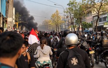 Konvoi Motor di Makassar Diserang hingga Berujung Pembakaran Motor